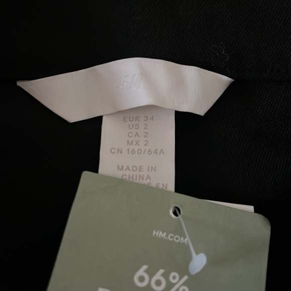 NWT H&M Black Split Hem Size 2 - Picture 5 of 12